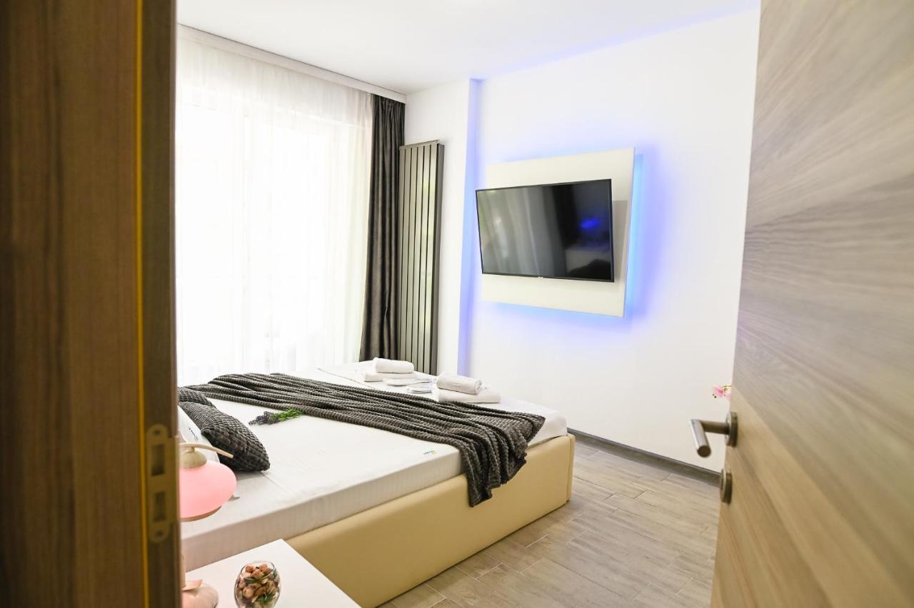 Teemo Beach Apartment, Alezzi Beach Resort Năvodari Exteriör bild