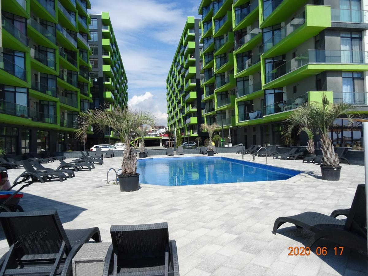 Teemo Beach Apartment, Alezzi Beach Resort Năvodari Exteriör bild