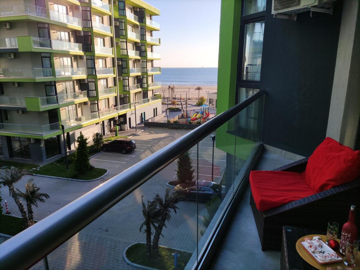 Teemo Beach Apartment, Alezzi Beach Resort Năvodari Exteriör bild